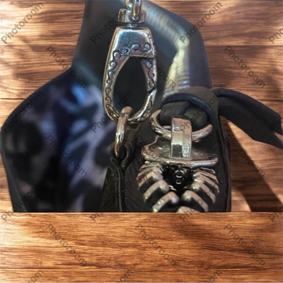 Brighton Tom Clancy Fashionista Patent Leather Crossbody or Shoulder Bag EUC - Picture 6 of 10